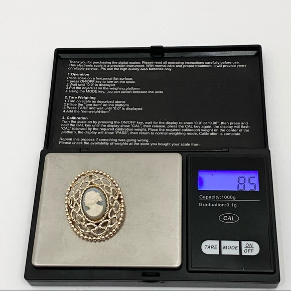 Vintage Sarah Coventry Cameo Earrings & Brooch - Picture 13 of 15